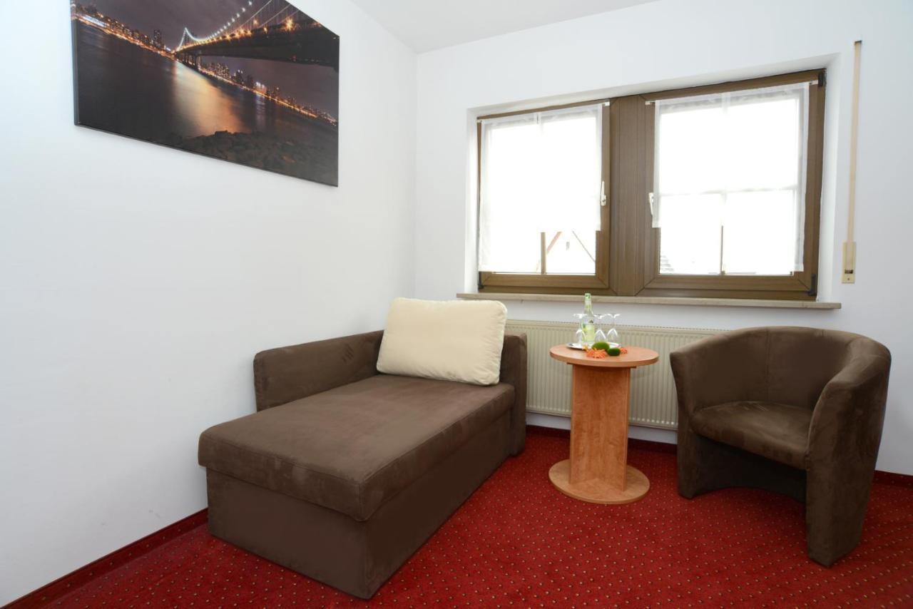 Hotel Jaegerhof Рот Екстериор снимка